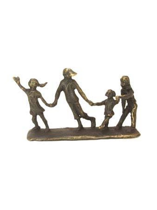 Spelende kinderen sculptuur “Levenslust”