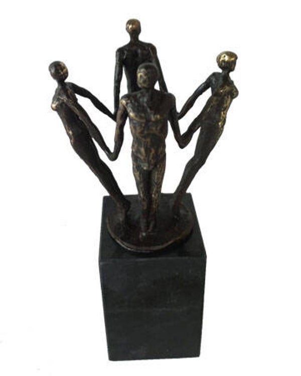 Sculptuur ” Vrienden voor elkaar”