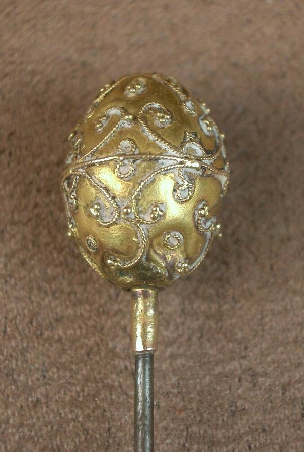 Epingle à chapeau ancienne en or 18k