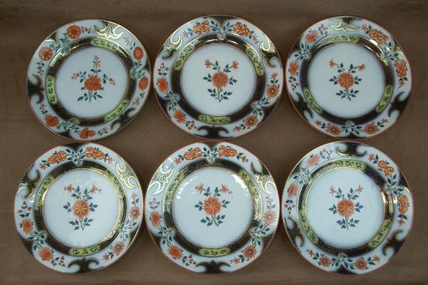 Ensemble de 6 assiettes en porcelaine de Bayeux décor Imari