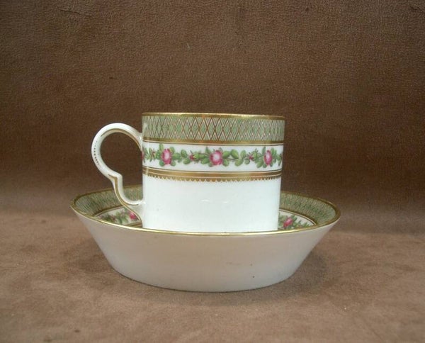Tasse Litron en Porcelaine de Paris Manufacture de Clignancourt Comte de Provence, fin du XVIIIe siècle