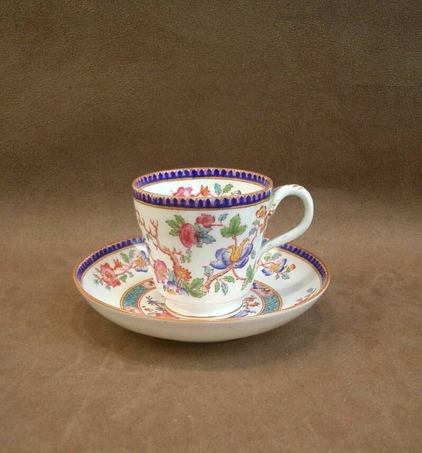 Tasse en porcelaine anglaise #2