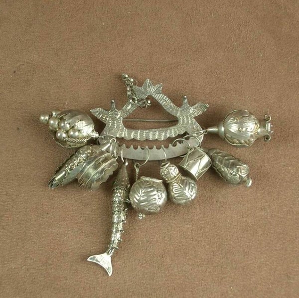 Penca de Balangandan Broche d'esclave Brésilienne à breloques en argent massif