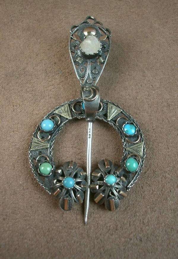 Belle fibule ancienne en argent massif turquoise et nacre