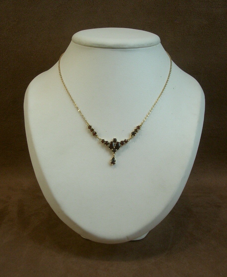 Collier ancien en vermeil serti de grenat