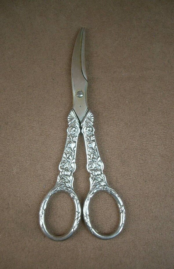 Paire de ciseaux à raisin anciens en argent Art Nouveau 1900