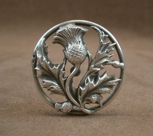 Epingle à chapeau Art Nouveau en argent massif décor de chardon