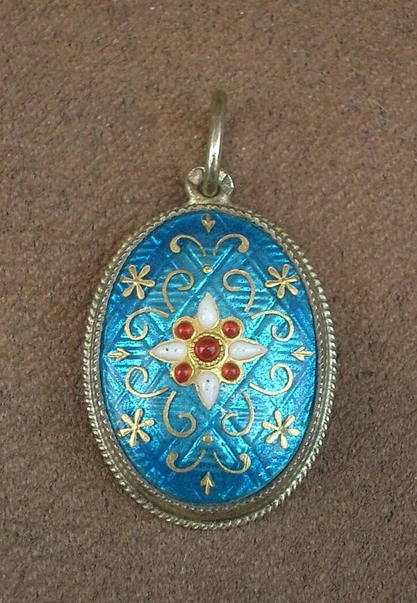 Bel ancien pendentif en argent et émaux bressans fond bleu turquoise