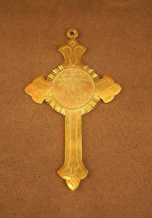 Rare croix en métal doré Commémorative de la Guerre de Crimée Russsie 1856