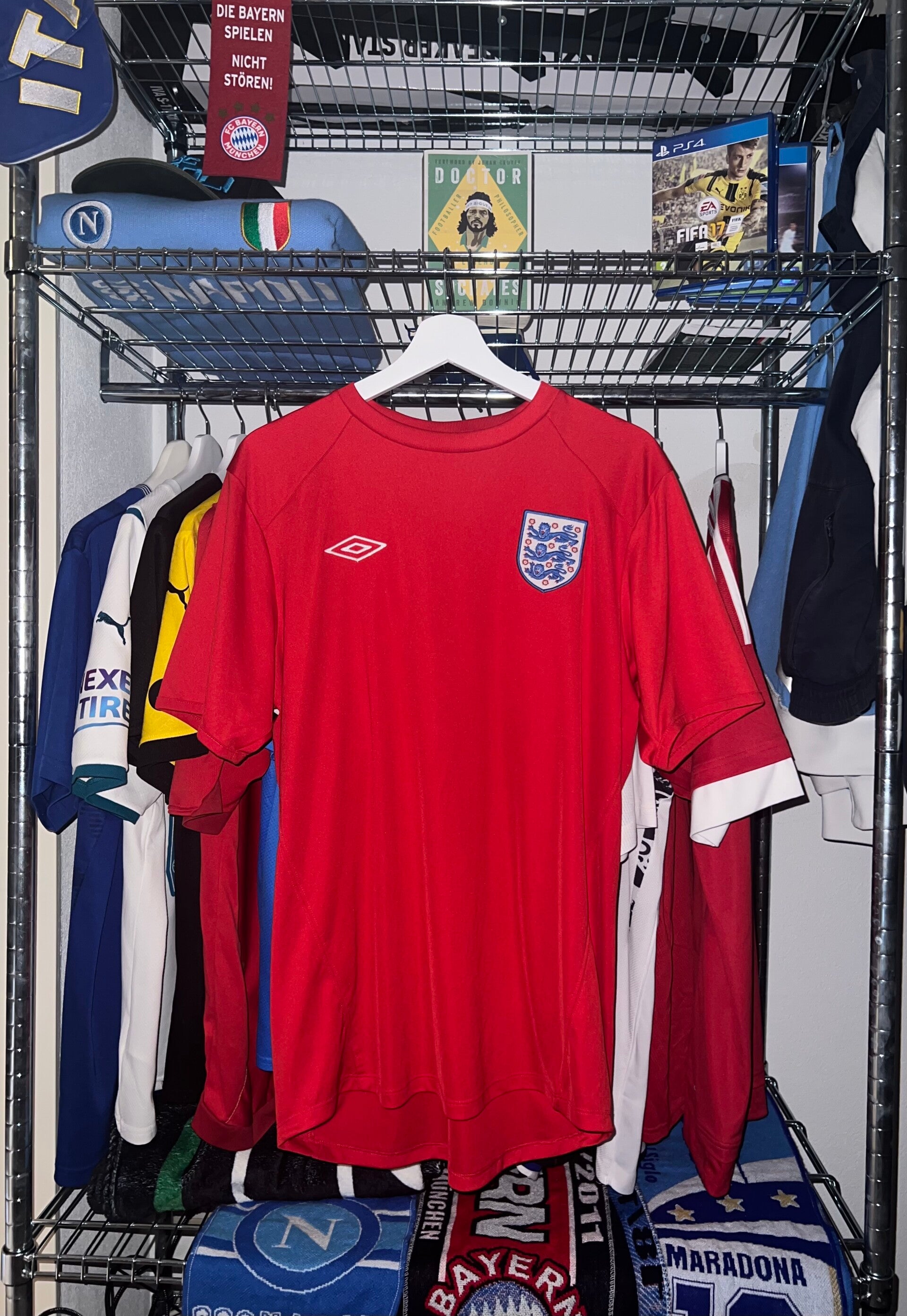 England 2010-2011 - Away kit - Size L
