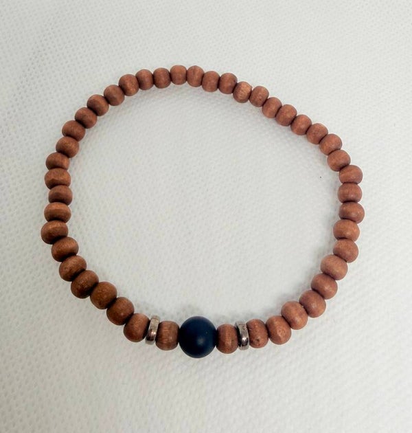 Bracelet - Light Wood Beads, Matte Onyx Bead