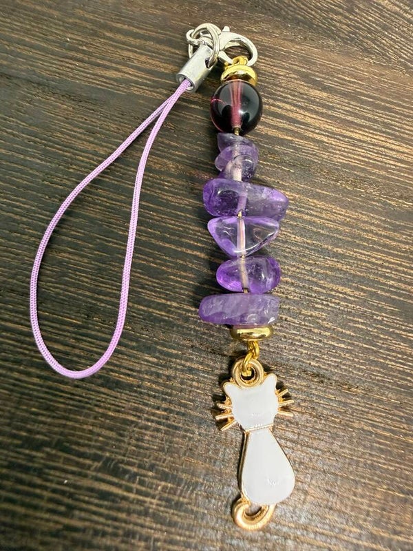 Charm - Amethyst Chips, White Enamel Cat Charm