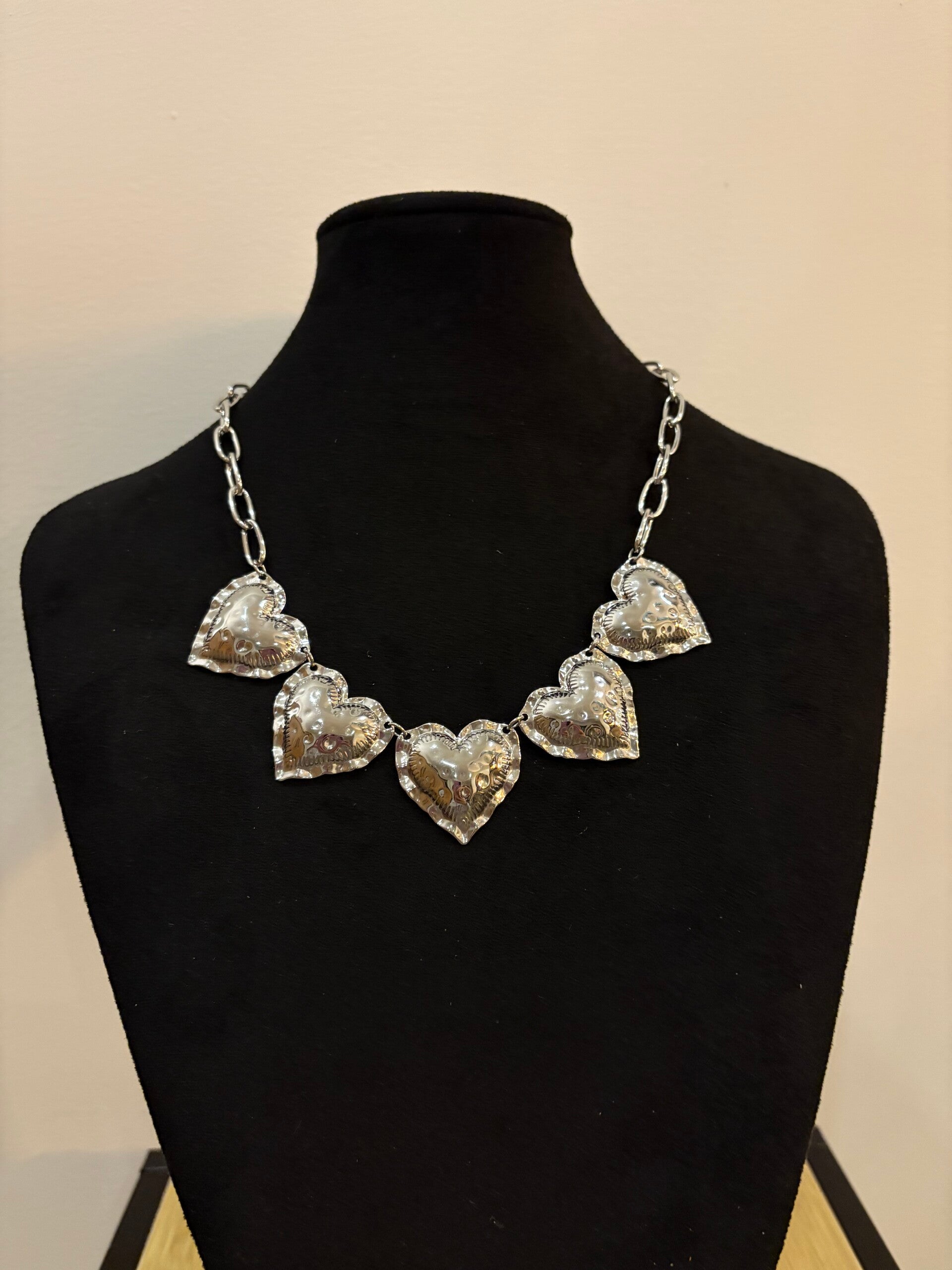 5 mega heart necklace - silver