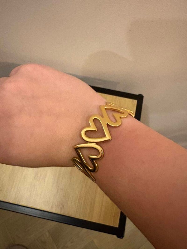 Heart bangle - gold