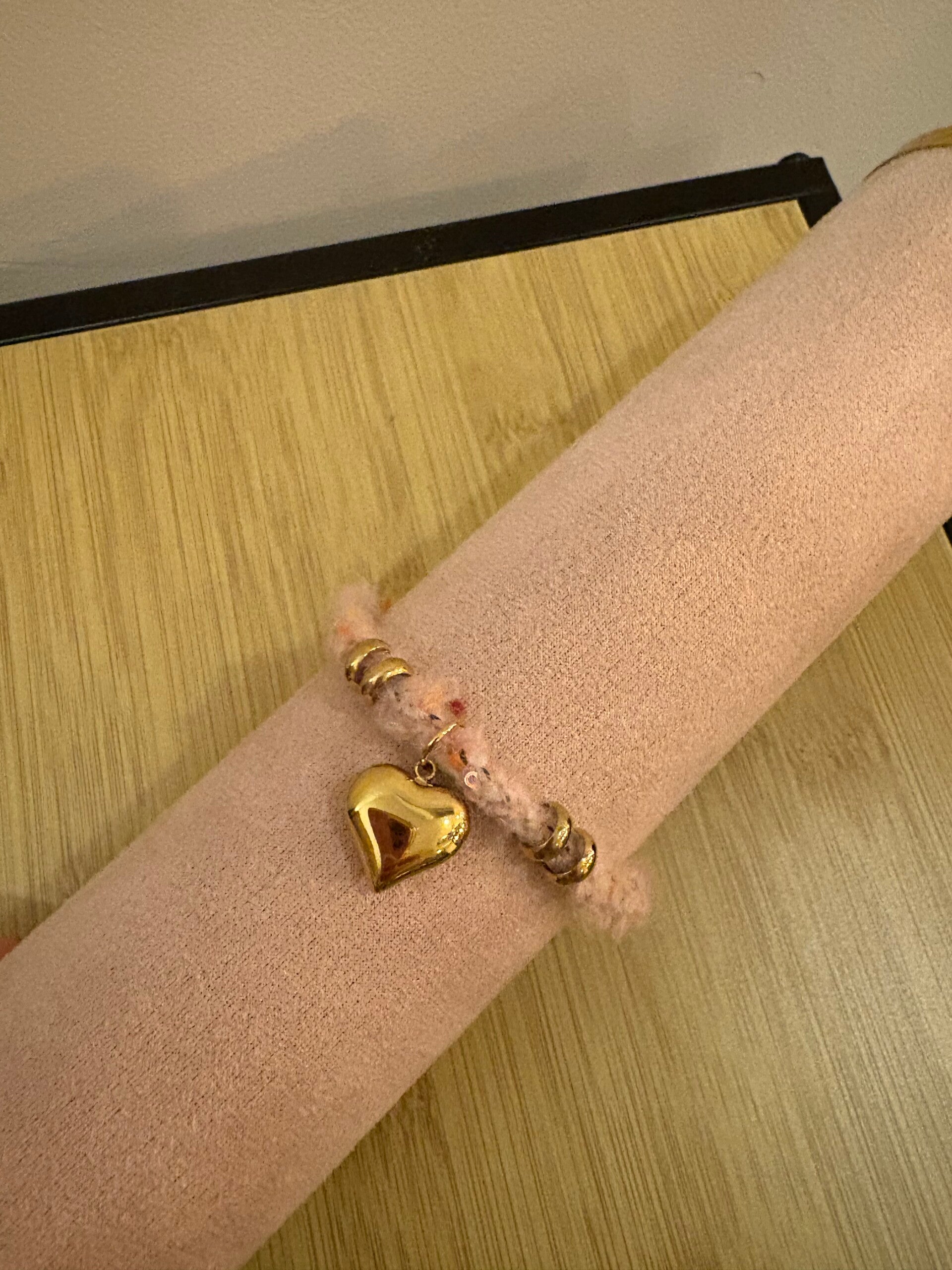 Pink heart bracelet - gold
