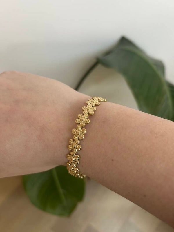 Flower bangle - gold