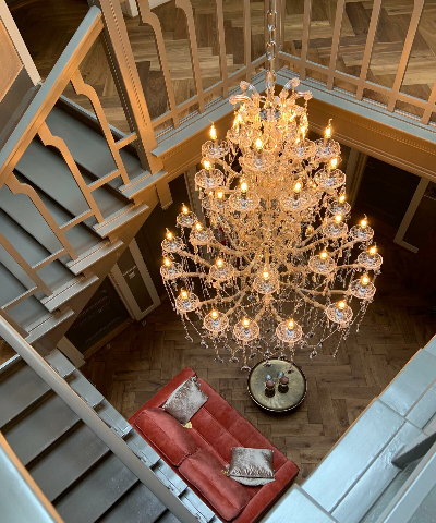 Nr A-31    Grote Maria Theresia Kroonluchter 36 arms met  Swarovski-kristal No 1