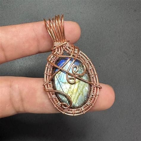 Handmade Labradorite Pendant