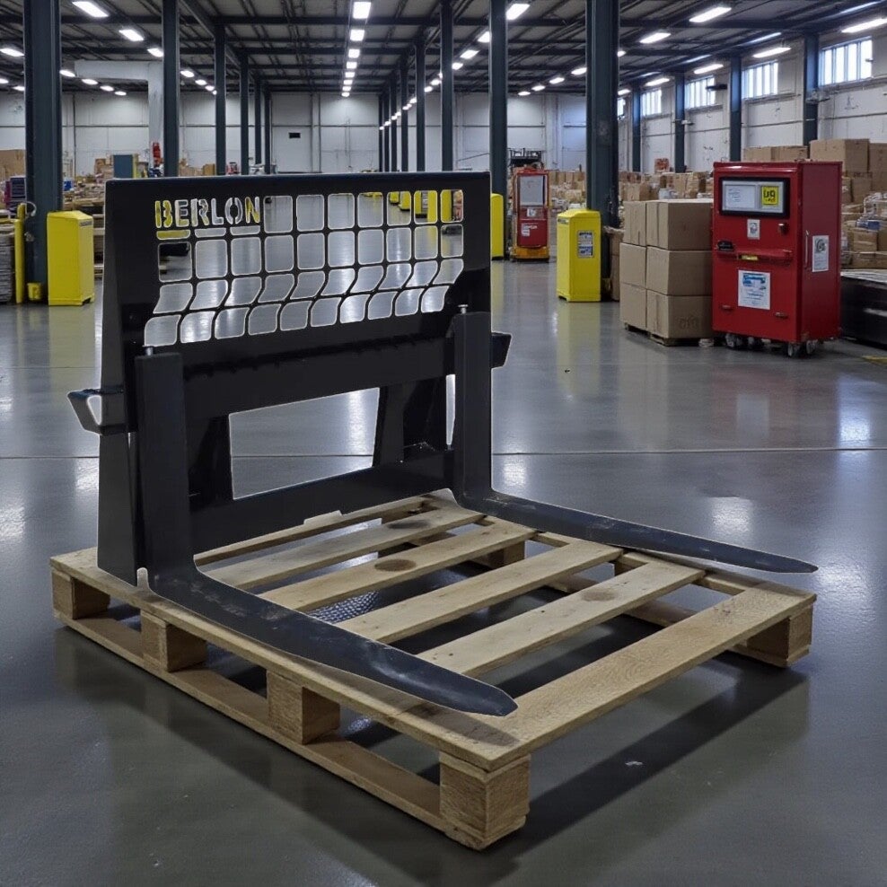 Skidsteer pallet fork attachment