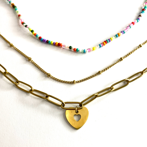 MELODRAMATIC NECKLACE