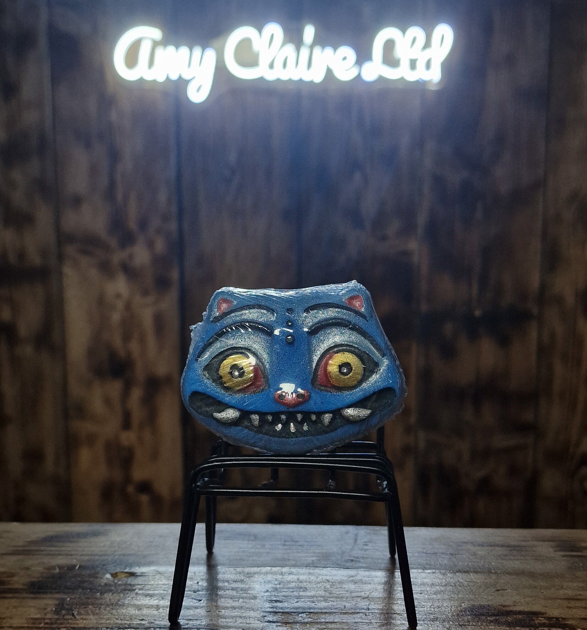 Peaches & Cream Scented Kpop Demon Hunters Derpy Tiger Bath Bomb