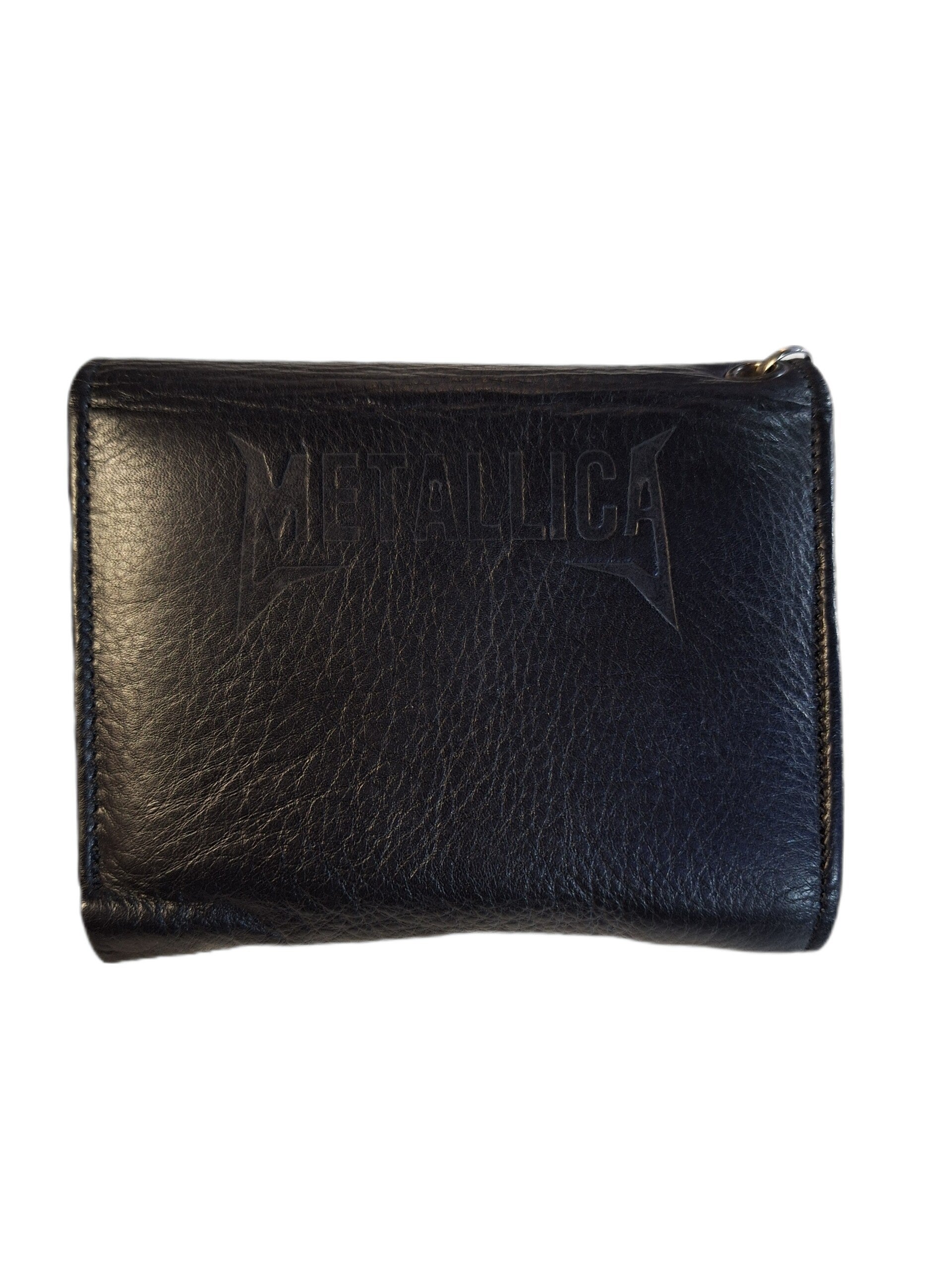 CARTERA CUERO METALLICA