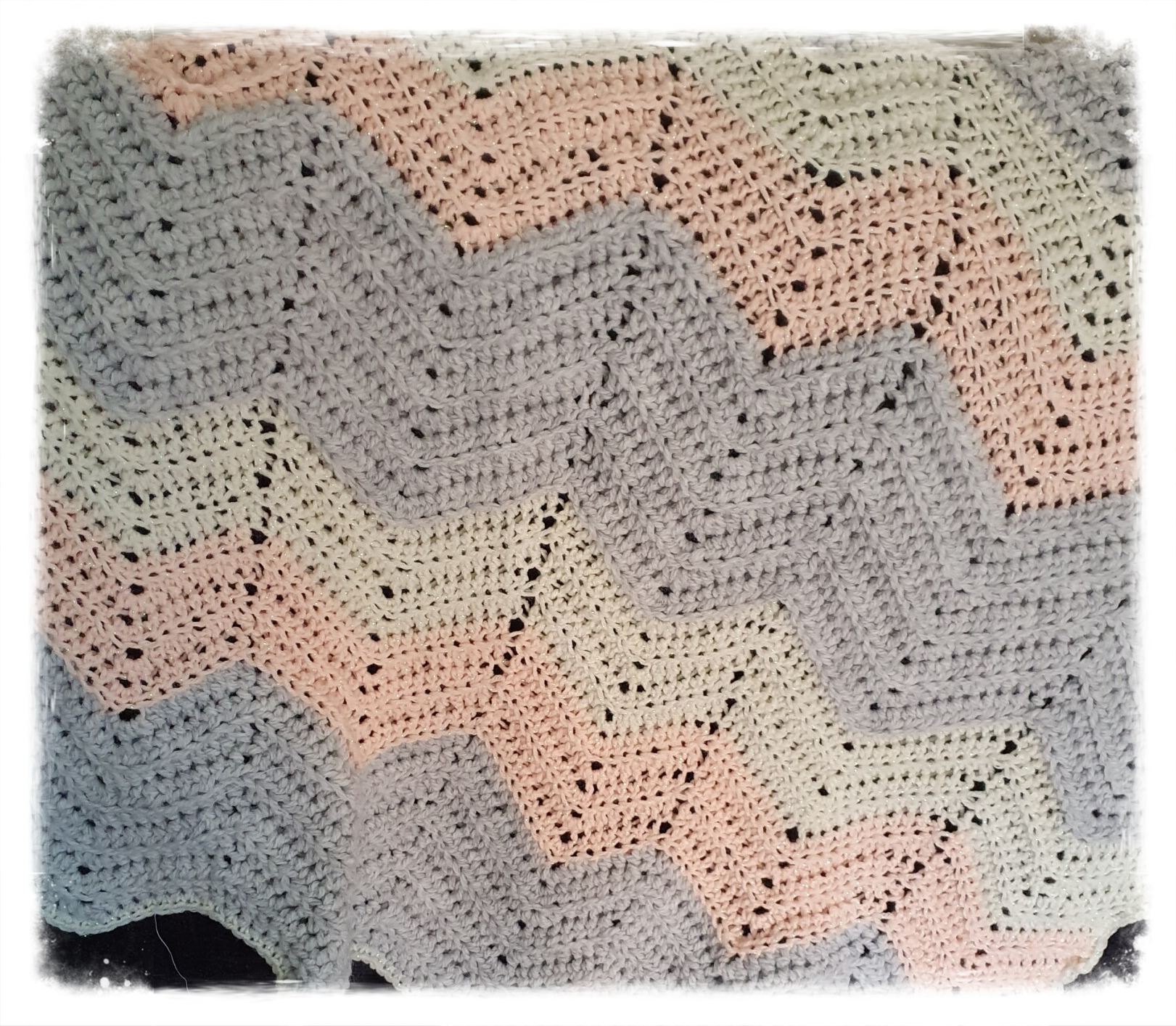 Stripy, waved baby blanket