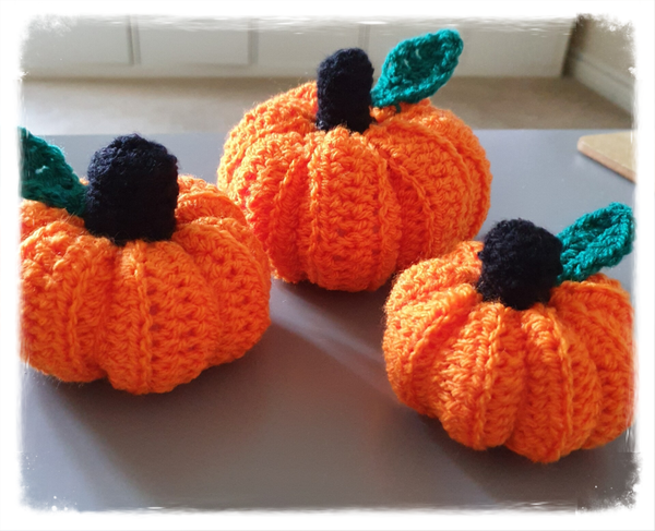 set of 3 Pumpkins