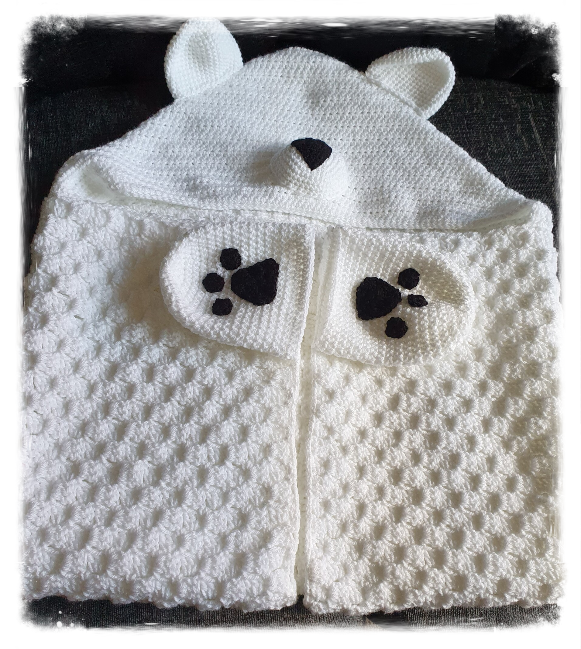 Fairytale hooded blanket... Polar Bear