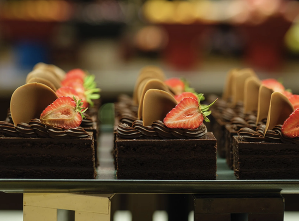 Amsterdam: Foodie & 420 Lover's Dream Trip- for 2
