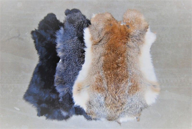 Konijnenhuiden of konijnenvachten mix naturel 10 stuks.