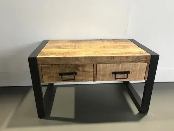 Bijzettafel in mangohout