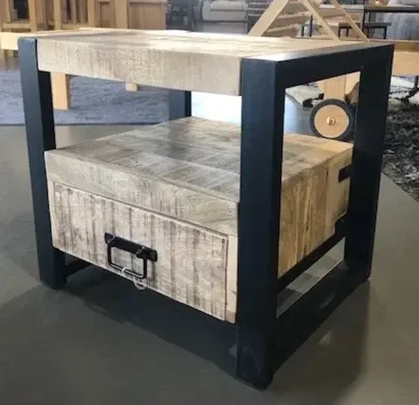 Nachtkastje in mango hout -1 schuifje