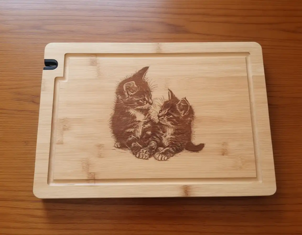 planche à découper  avec aiguiseur à couteau