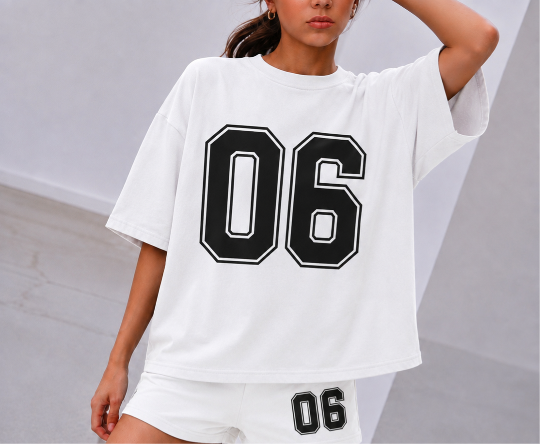 06 OVERSIZED TEE