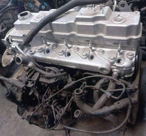 Mitsubishi Pajero 2.9 Diesel Engine (4M40)
