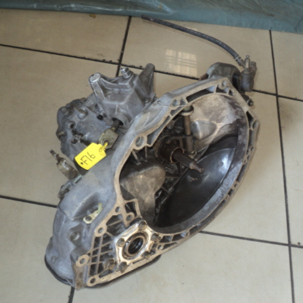 Nissan NP200 K9K 5spd gearbox straight fit - MANUAL