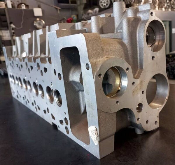 Volkswagen Transporter T5 2.5 Turbo Diesel New Bare Cylinder Head (AXD/AXE)