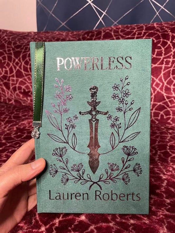 Powerless-Lauren Roberts