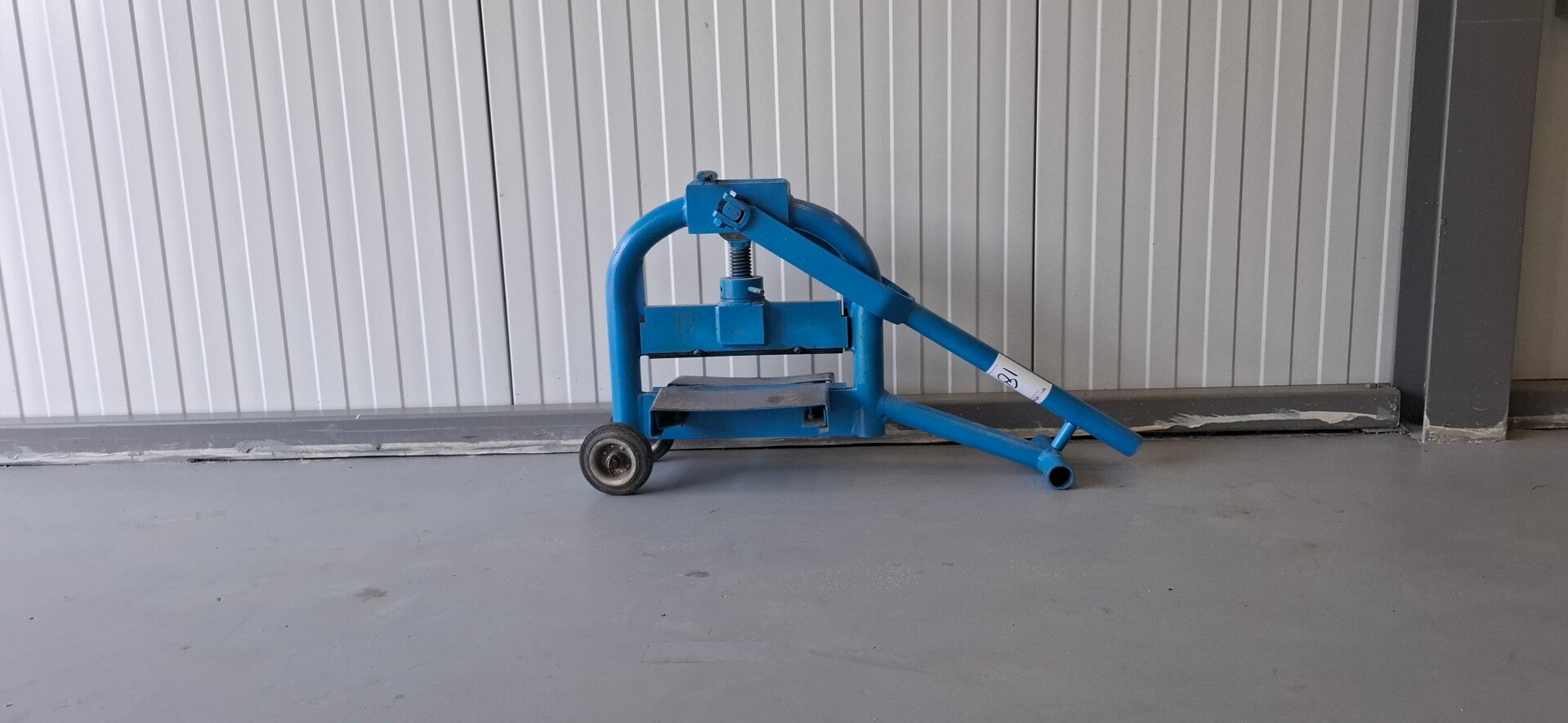 Stenenknipper te huur