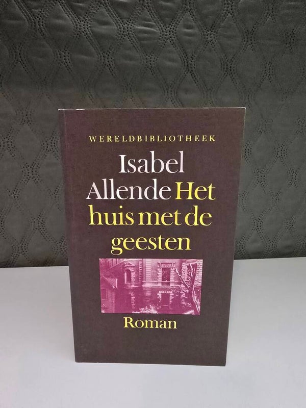 Het huis met de geesten – Isabel Allende Roman