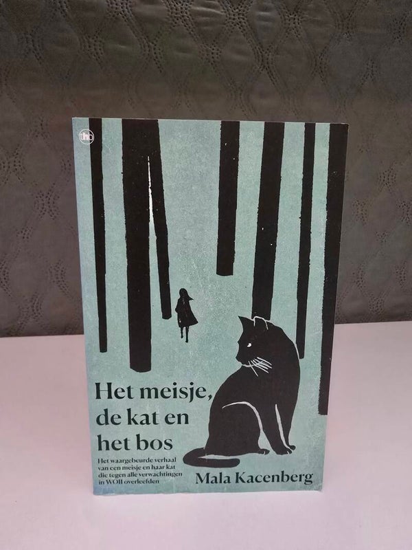 Mala Kacenberg – Het meisje, de kat en het bos