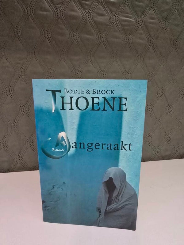 Bodie Thoene & Brock Thoene – Aangeraakt