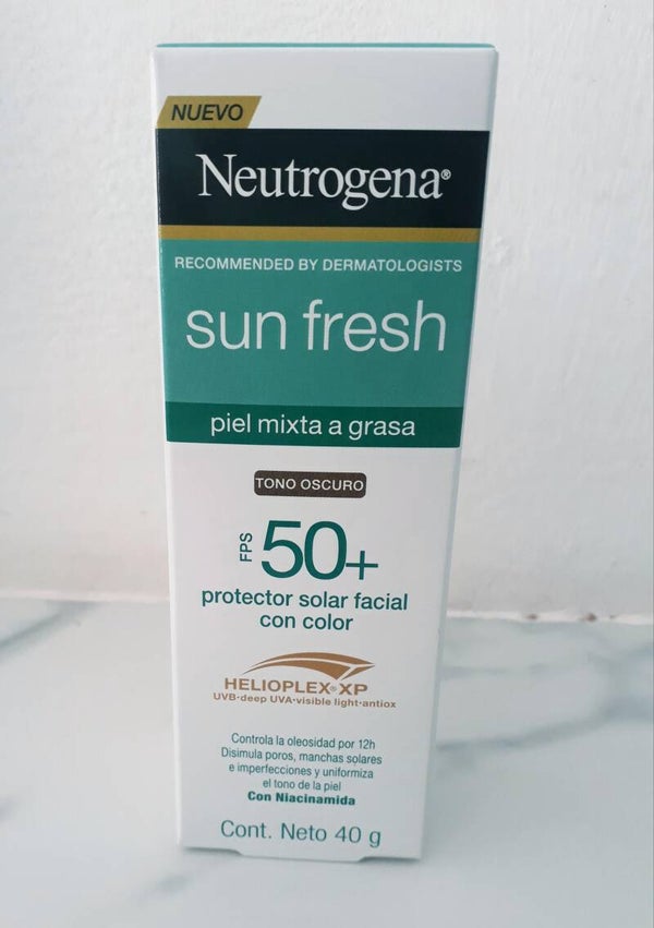 Protector Solar Facial Tono Oscuro Neutrogena Sun fresh Derm care FPS50+