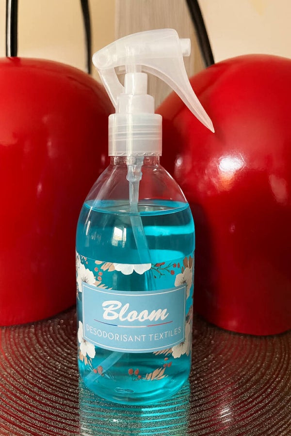 Bloom spray textile