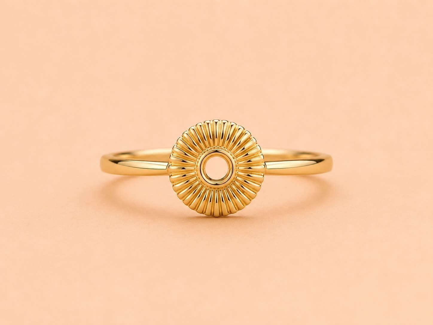 Bague dorée ajustable rosace solaire ajourée