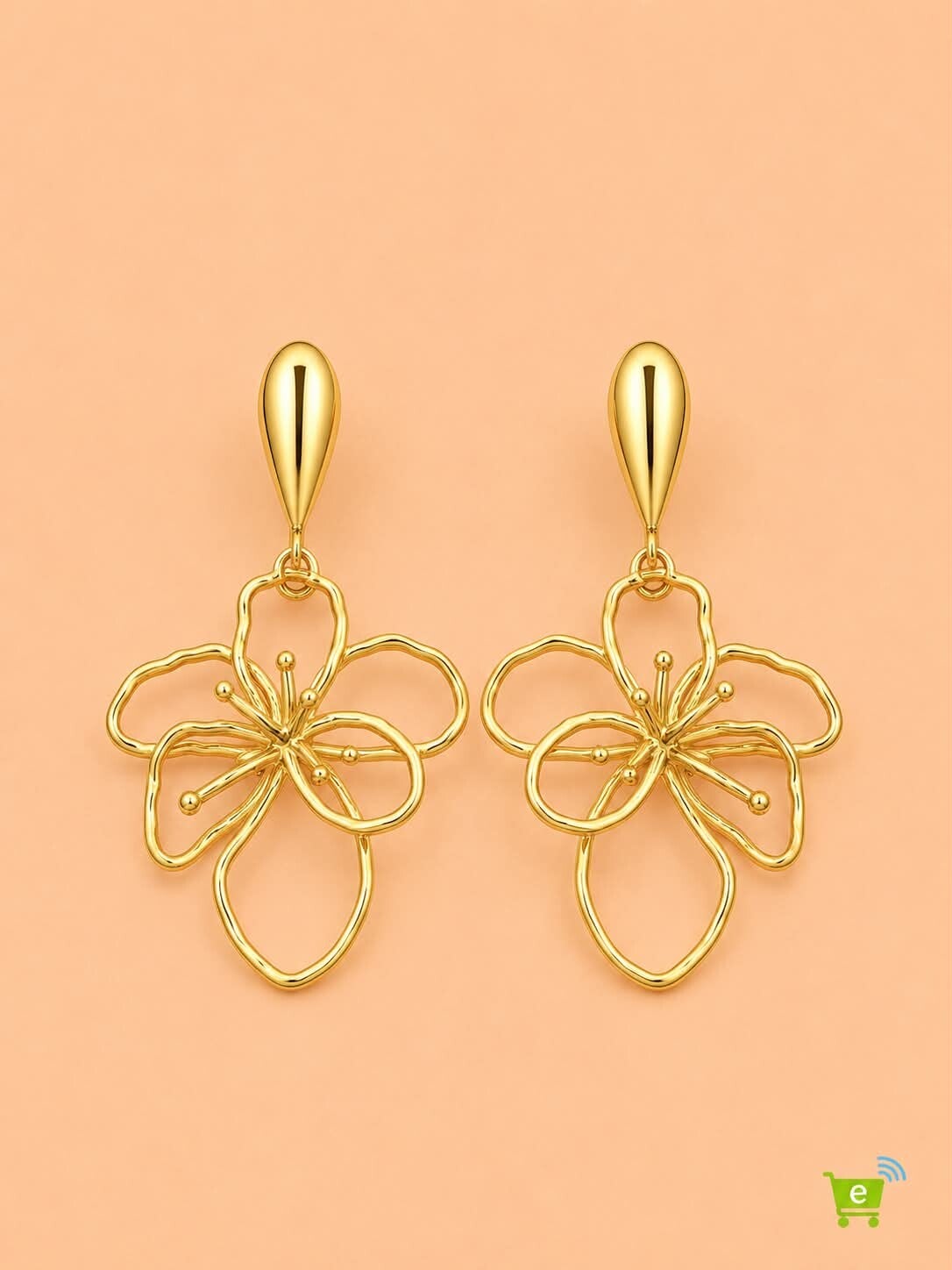 Boucles d'oreilles pendantes fleurs ajourées en fil sculpté Doré