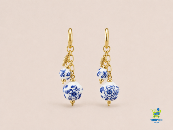 Boucles d'oreilles créoles dorées pendantes fleurs bleu porcelaine