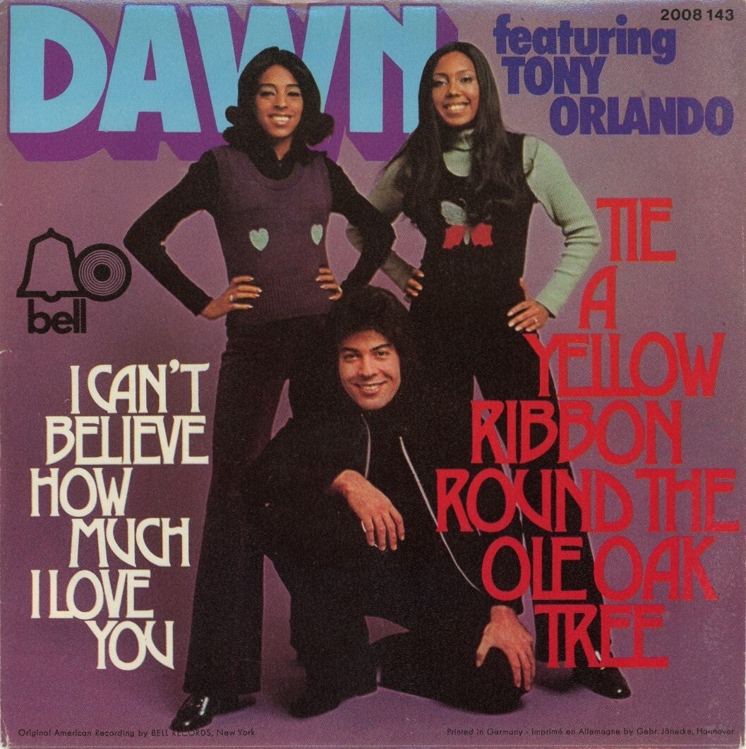 Dawn Featuring Tony Orlando – Tie A Yellow Ribbon Round The Ole Oak Tree