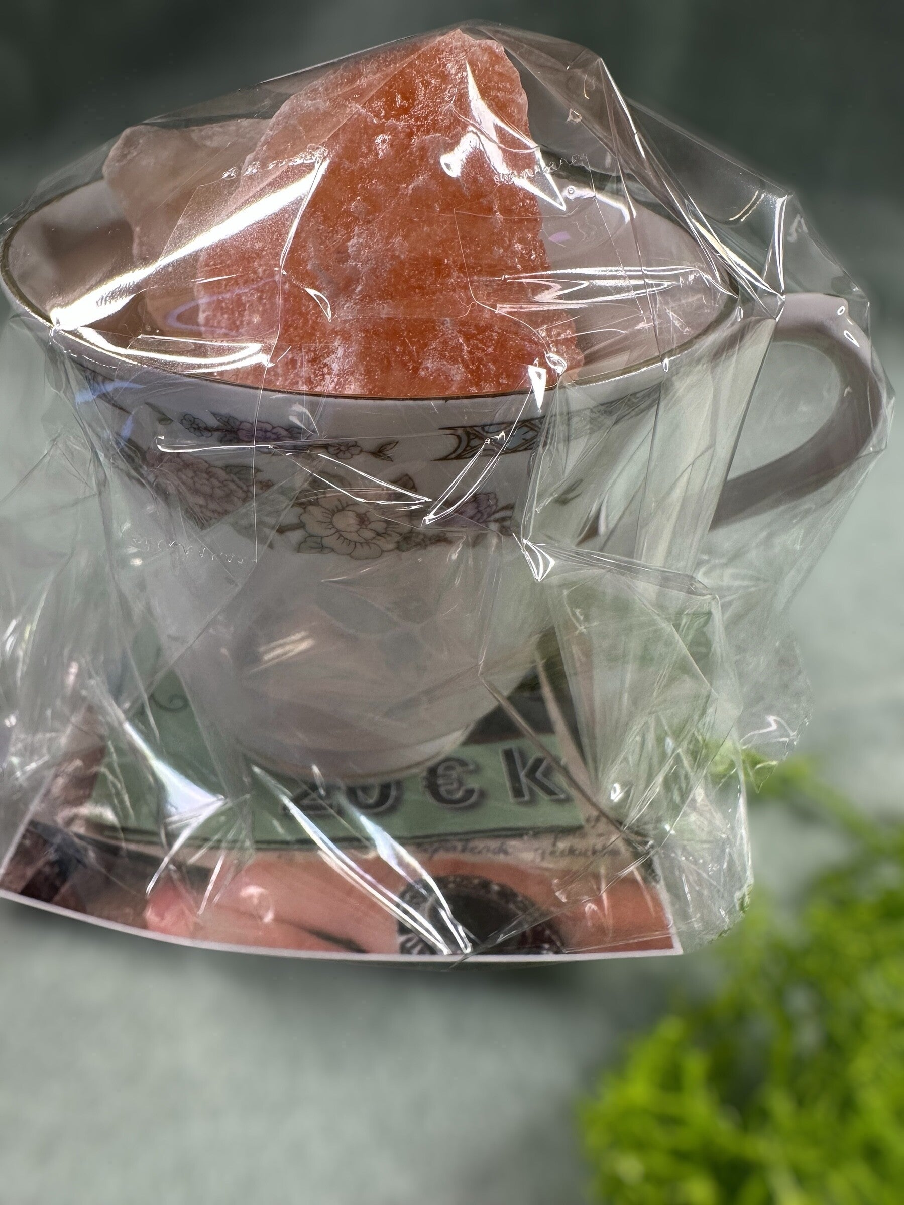 Koffietas met Himalaya zout (275 gram zout) Kleur wit/licht groen/licht rood/goud